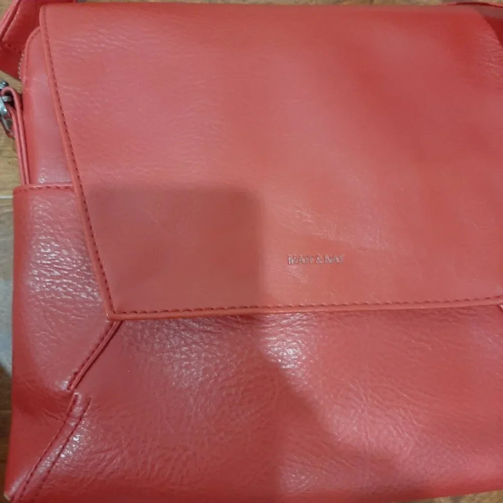 Matt & Natt vegan leather minimalist statement satchel bag - Picture 11 of 16